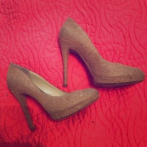 Brian Atwood cork sparkle pump Sz 7